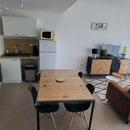 Appartement Avec Balcon/Terrasse Monteux Extérieur photo