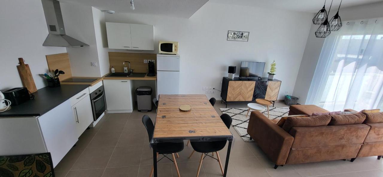 Appartement Avec Balcon/Terrasse Monteux Extérieur photo