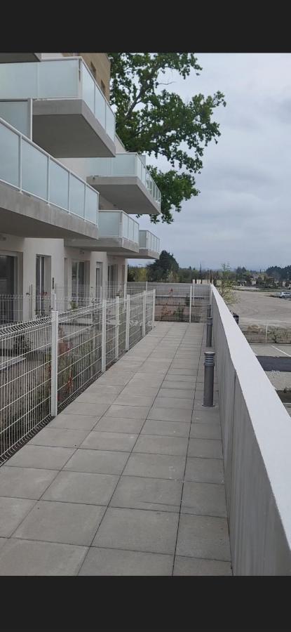 Appartement Avec Balcon/Terrasse Monteux Extérieur photo
